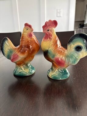 Ceramic Rooster Collectible Set Farmhouse Kitchen Decor Glazed Pottery